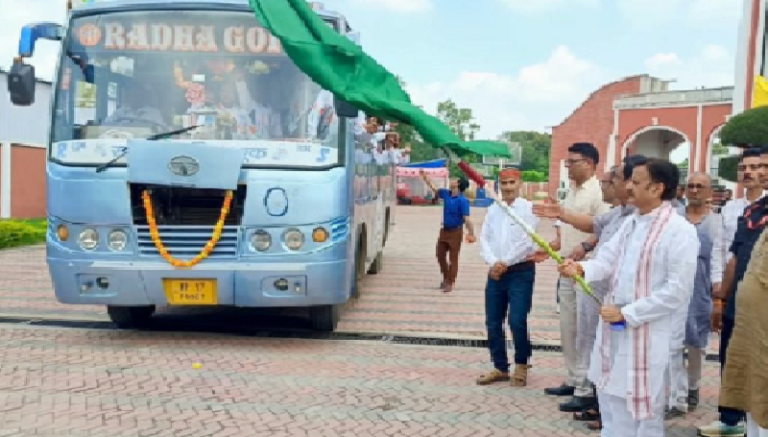 भोपाल के युवाओं को रीवा की सैर पर भेजा गया डिप्टी सीएम ने दिखाई हरी झंडी जानिए किन पर्यटन स्थलों का करेंगे भ्रमण